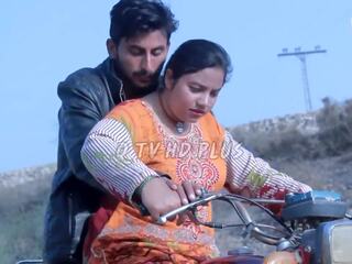 Sadaf khan sur bike tour avec tante, gratuit x évalué agrafe b6 | xhamster