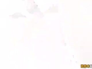 Chanel preston&comma; keisha grey&comma; 瓦倫蒂娜 nappi - 膚色