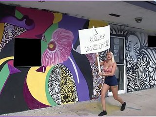 Bangbros - mlada socialno justice warrior marsha lahko dobi zajebal na bang atobus!